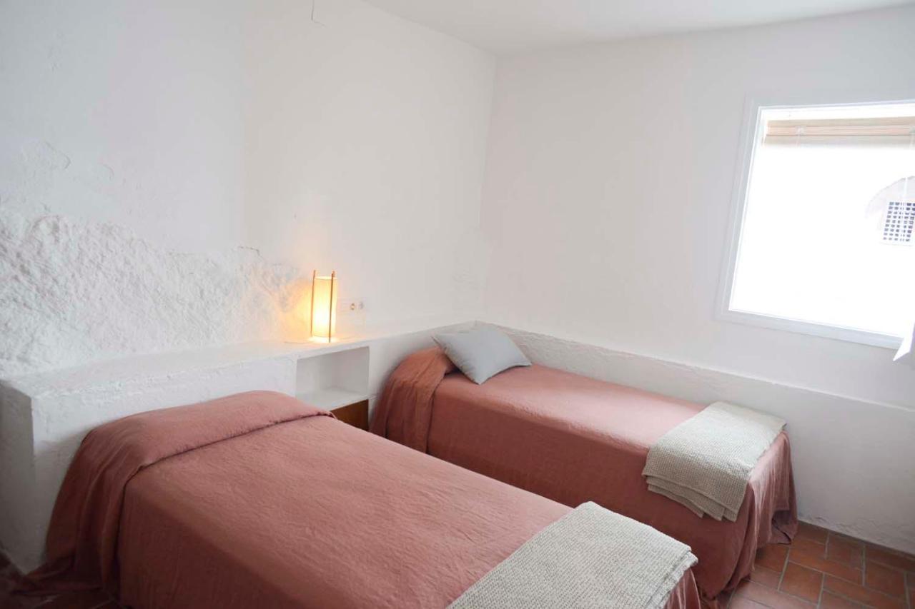 Вилла Cozy Townhouse In The Heart Of Cadaques By By Ja Coderch Экстерьер фото